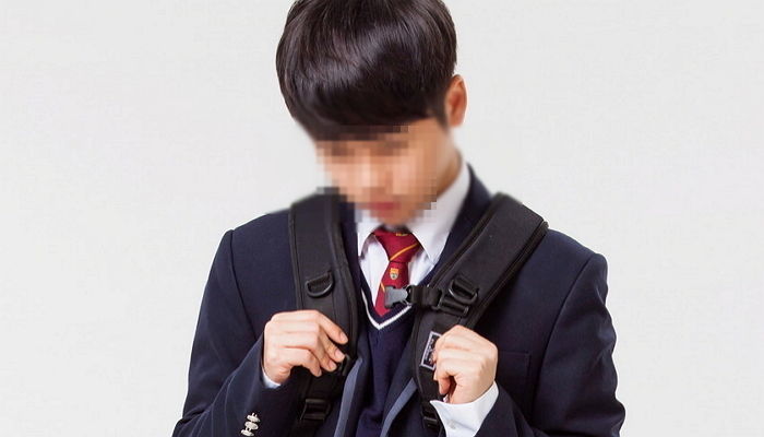 “건물 4층에서 뛰어내린 제 친구가 응급실이 아닌 정신병동으로 옮겨져 사망했어요”