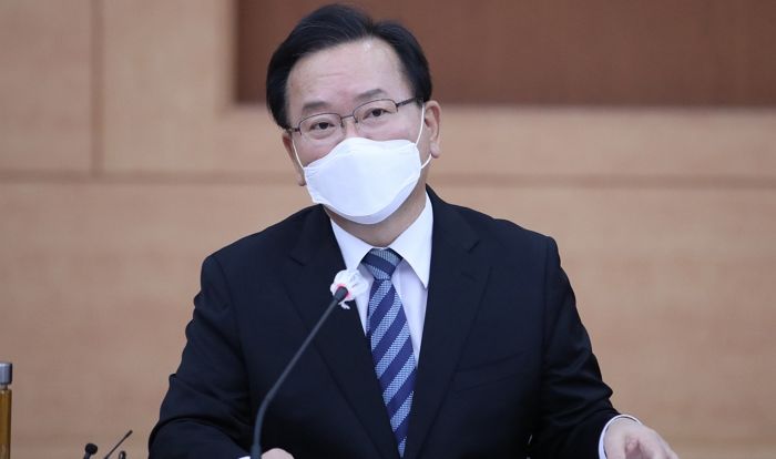 “11월부터 카페·술집·식당 영업시간 제한 해제”