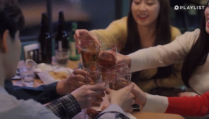 아내가 아이들 데리고 친정 가자 여직원들 집으로 불러 ‘술게임’한 남편