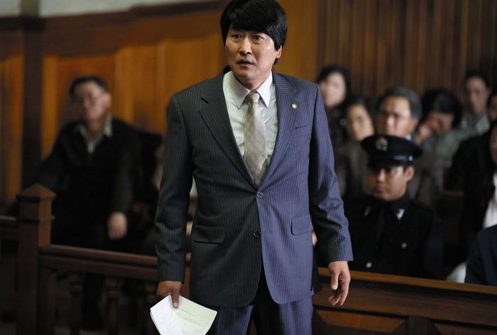 드라마 D.P.보다 끔찍했던 ‘윤 일병 사건’의 진실을 밝힌 사람은 ‘가해자 변호사’였다