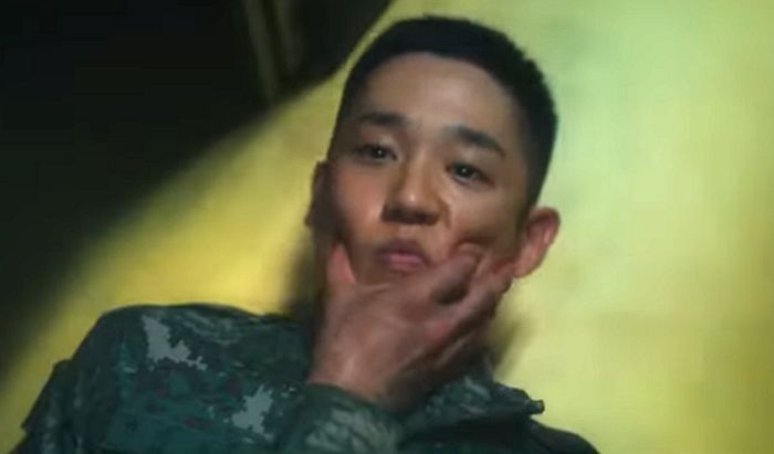 “로열젤리 먹을래?”...드라마 ‘D.P.’ 속 가혹행위 따라하며 후임병 괴롭히는 요즘 선임들