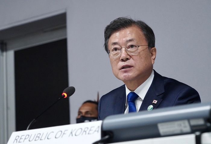 문재인 대통령 국정수행 부정평가 62.9%...5개월만에 또다시 60%대