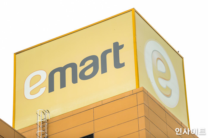 내일(11일)부터 이마트서 1등급 삼겹살 40% 싸게 살 수 있다