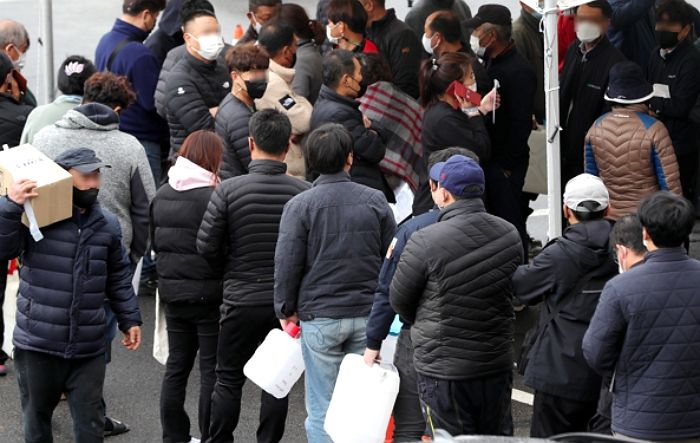 중국 언론 “한국이 요소수 사정사정...중국 인정 안 하면 무너질 것”