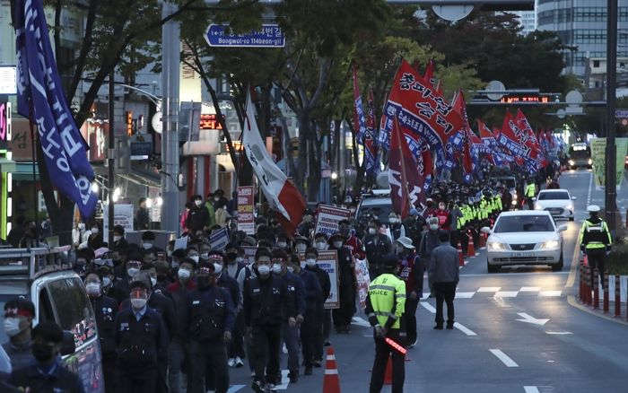 내일(13일) 민주노총 대규모 집회 강행...경찰 “집결 차단하겠다”