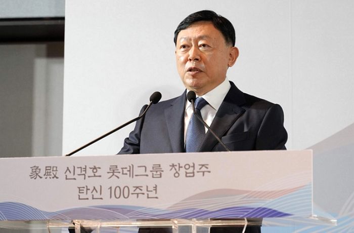 정부가 이재용에게 ‘요소수’ 구해달라하자 한발 앞서서 확보한 롯데 신동빈 회장