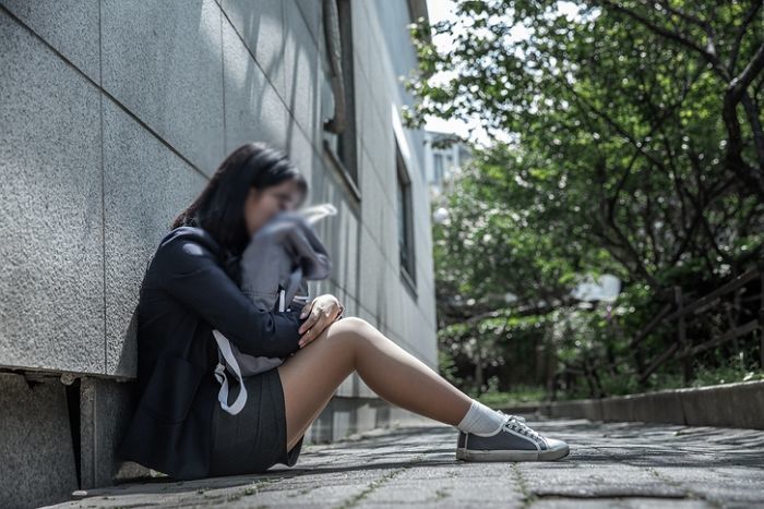 전 여친 옷 갈아입는 모습 불법촬영하고 성폭행까지 한 남성 ‘집행유예’ 선고한 법원