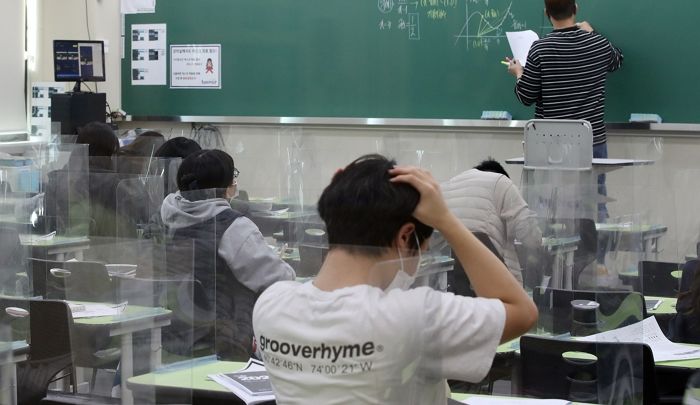 “전소미 무대 덕분”...역대 수능 만점자들이 남겼던 역대급 어록 4