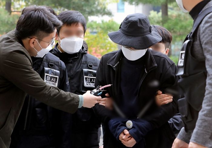 흉기난동 현장서 범인 제압 안 한 경찰 이번이 처음 아니었다 (영상)