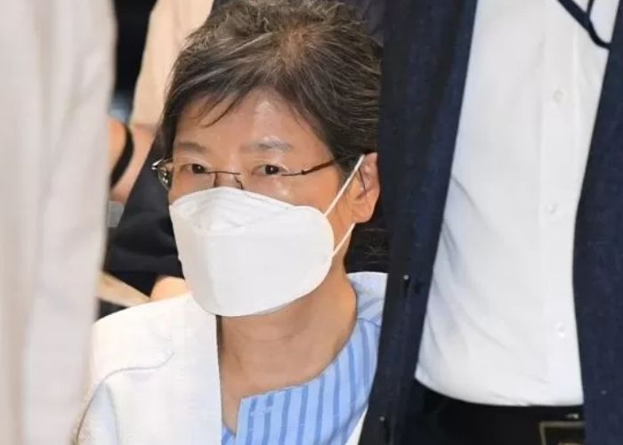 박근혜 3번째 입원... 청와대 “사면 논의 없다”