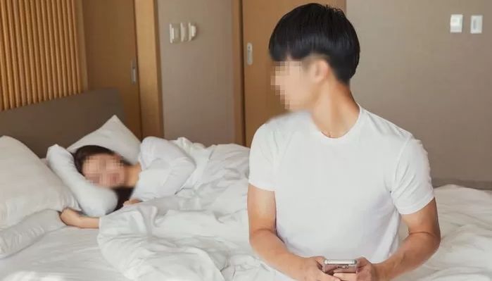 “엄마가 여친 보자마자 업소녀 느낌 난댔는데, 알고 보니 ‘조건만남’ 여자였어요”