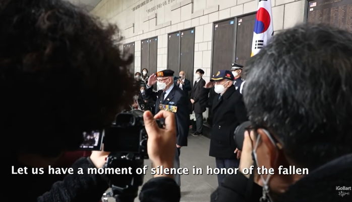 한국전쟁 당시 ‘중공군’의 습격을 어떻게 눈치챘냐는 질문에 네덜란드 참전 용사가 한 대답 (영상)