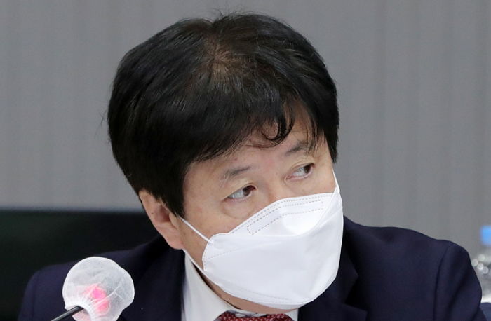 “한국 ‘종부세 폭탄’ 때릴 때, 선진국은 보유세·거래세 낮췄다”