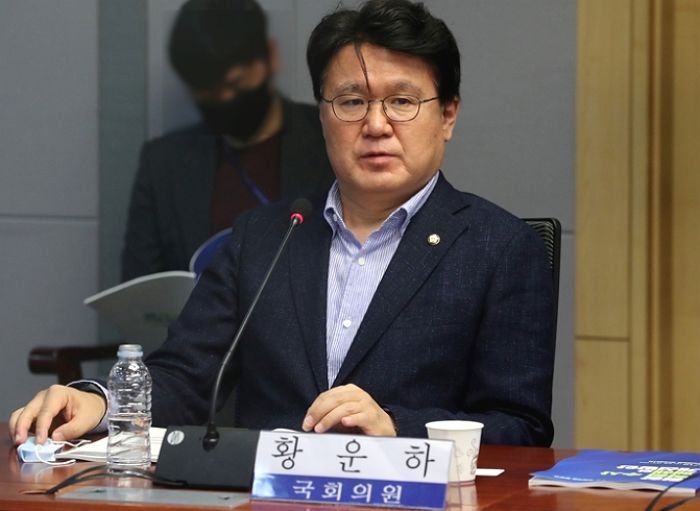 민주당 황운하 의원 “윤석열 지지자 대부분은 저학력·빈곤층”