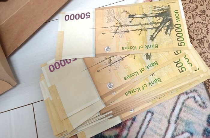 통장 찾다가 아내가 숨겨둔 ‘비상금’ 110만원 찾은 남편이 세운 용감한 계획