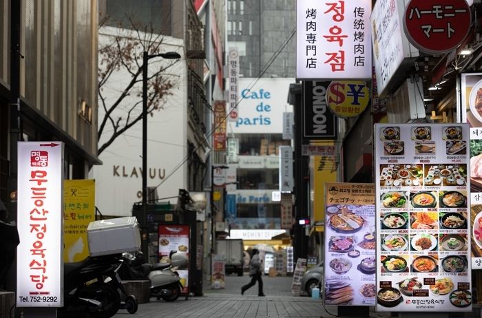 월요일(6일)부터 ‘사적모임’ 수도권 최대 6명·비수도권 8명