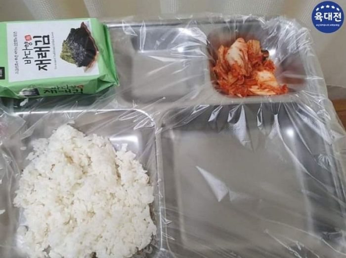 “격리장병 식판에 밥과 김치가 전부”...다시 ‘부실급식’ 시작된 군대 상황