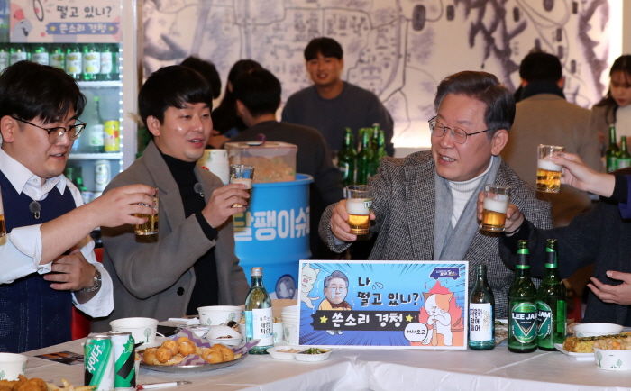 ‘존경하는 박근혜’ 발언한 이재명...대구·경북서 지지율 19% 급등
