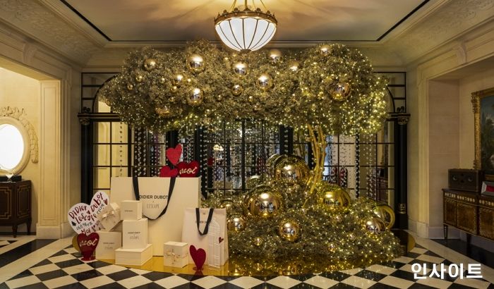 디디에 두보, 홀리데이 시즌 맞아 레스케이프 호텔과 ‘스페셜 팝업’ 공개