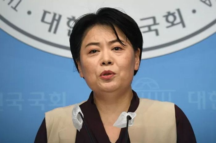 “이재명 인간적으로 너무 덜 돼 가망없어” 윤희숙, 尹선대위 합류