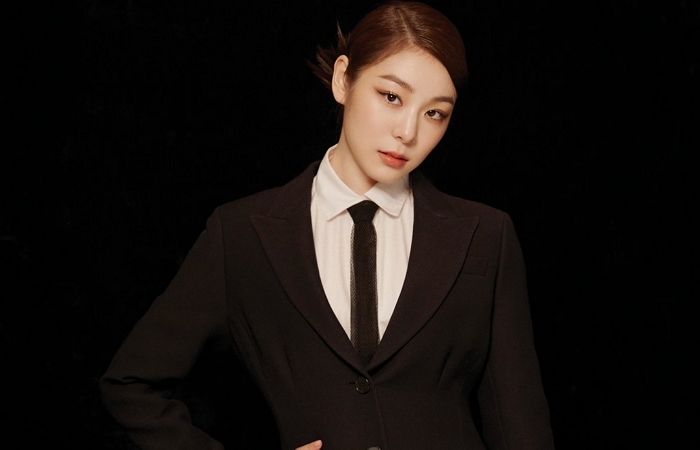 “쌍수 안 했어요”...김연아, 셀카 올리며 성형수술 의혹 해명