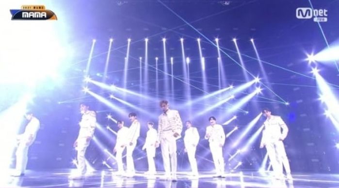 워너원, 3년 만에 ‘2021 MAMA’서 뭉쳤다...신곡 무대 공개 (영상)