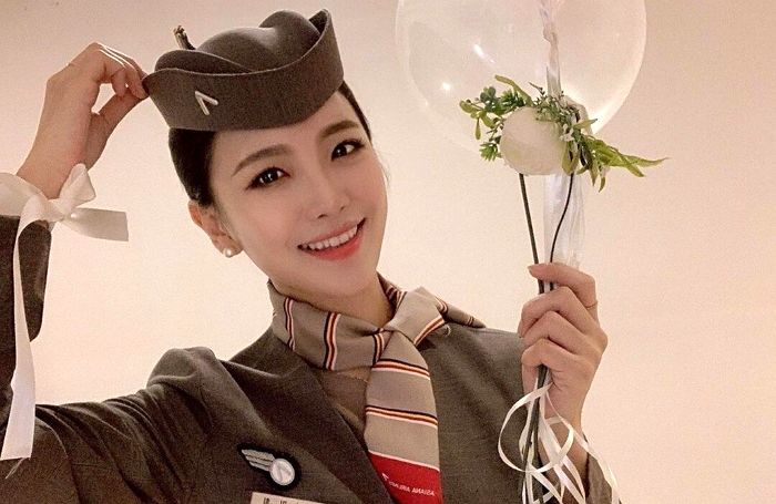 아시아나 승무원 하다 ‘일상사진’으로 난리 나 직업 ‘강제(?) 전향’한 뷰티 모델