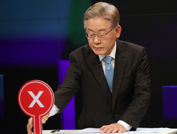 이재명 큰아들, 투자회사 4달 다니고 예금 5천만원 늘어...李 “합법적 증여”