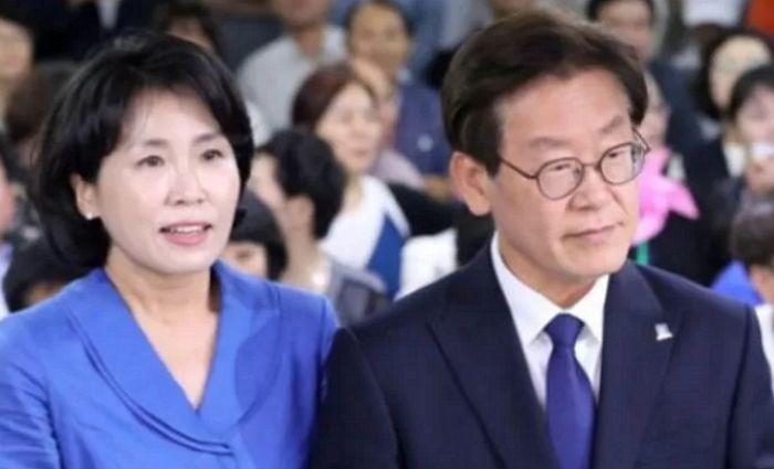 “돈 따서 너도 사먹어라”...또다시 폭로된 이재명 아들의 ‘성매매 암시 글’