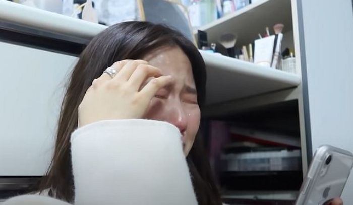 코로나로 강제 이별한 지 2년 만에 만나기로 했는데 오미크론 터지자 오열한 한일커플 (영상)
