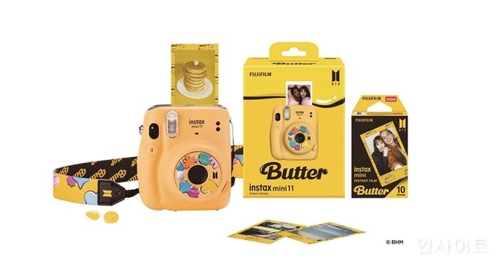 한국후지필름, 방탄소년단과 협업한 인스탁스 미니11 예약판매 하루 만에 품절