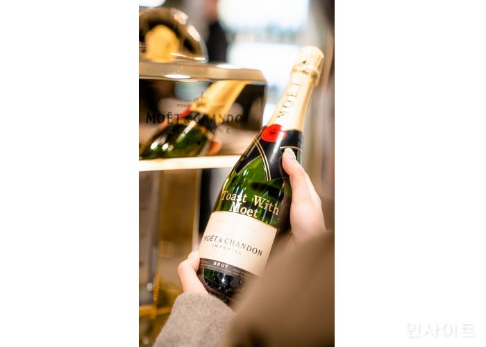 모엣&샹동, 모엣 페스티브 팝업스토어 오픈