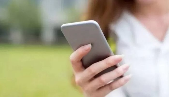 ‘몰카 신고’ 당하고 불쾌해 여성 회원에게만 단체 문자 보낸 헬스장