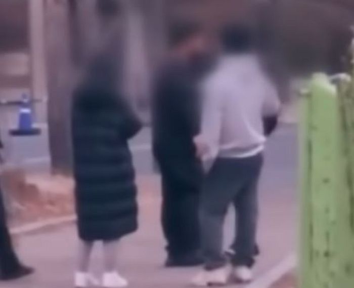 리프트권 되팔았다고 렌털숍 사장 10분간 무차별 폭행한 스키장 보안업체 직원 (영상)
