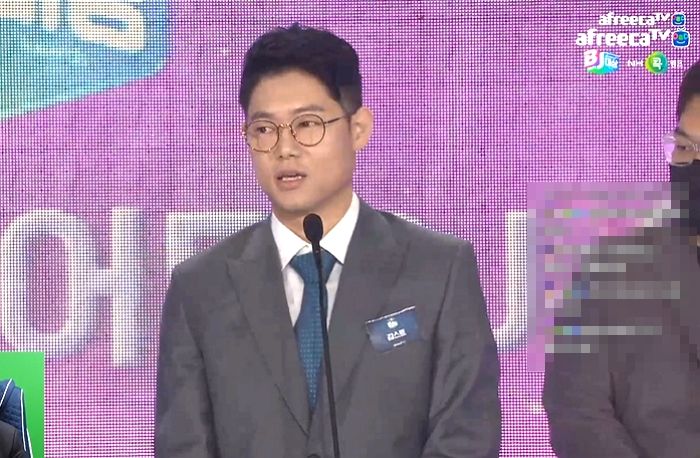 ‘머니게임’ 파이 논란 입장 제대로 밝히라는 팬들 압박에 ‘대상’ 감스트가 한 말