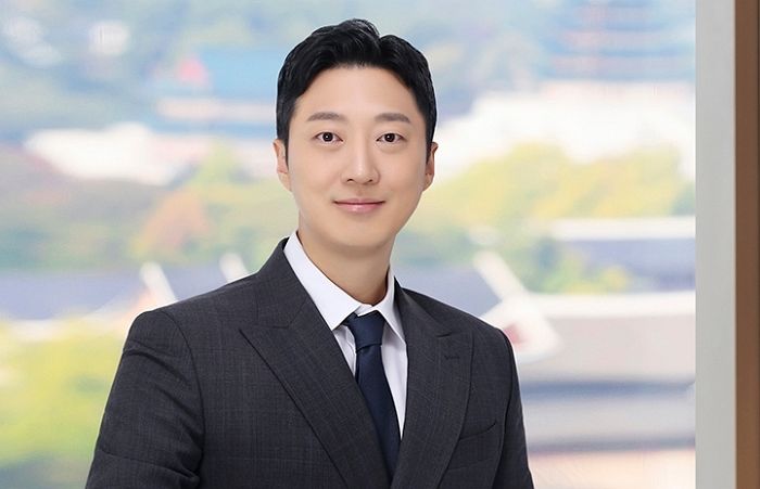 키 193cm에 한일 사법시험 모두 합격한 우리나라 문과 스펙 탑티어 청년의 정체