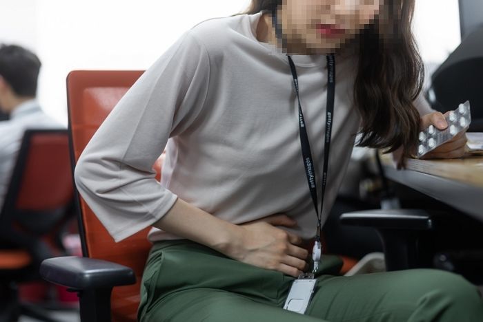 그날에 유독 예민한 여자 상사의 ‘생리주기’ 기록한 남직원...“불쾌해vs이해돼”