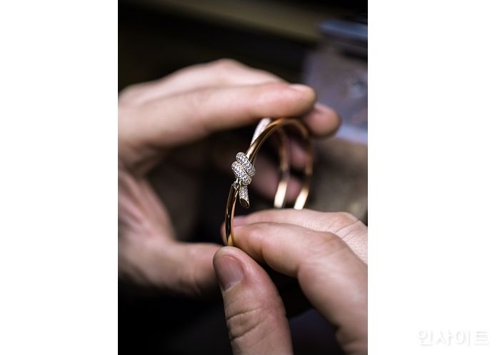 티파니, 새로운 컬렉션 ‘티파니 노트’ 출시