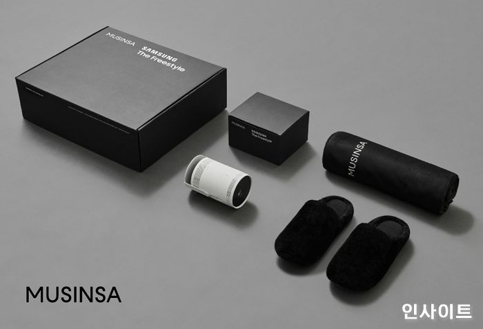 무신사, 삼성전자 포터블 스크린 예약 판매 실시... 한정판 굿즈 증정