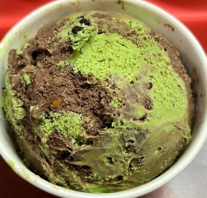 ‘녹차 덕후’들 최애 메뉴인 배라 달콤쌉쌀 ‘초코나무 숲’ 재출시