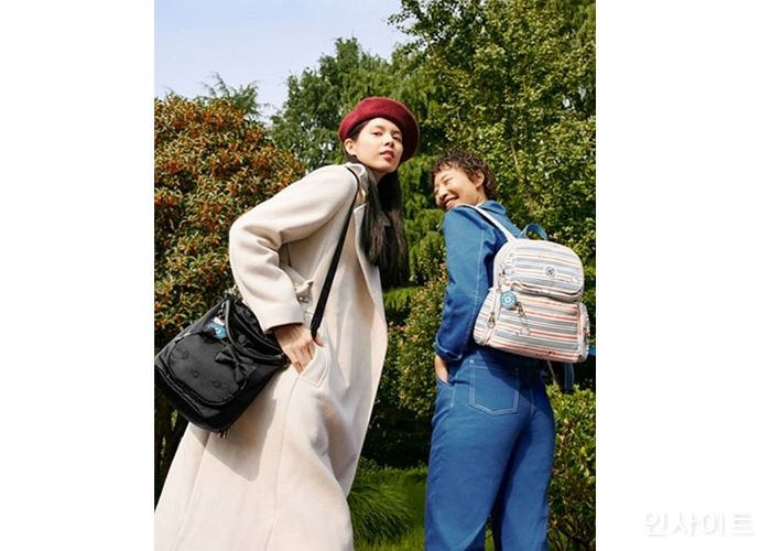 키플링, 헬로키티와 콜라보 제품 선보여