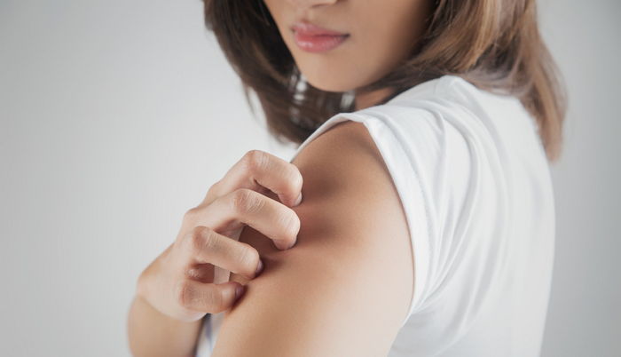 “중고마켓에 되파는 사람들 때문에...” MD크림 실손보험 중단 결정에 애꿎은 피해 환자들 ‘울상’