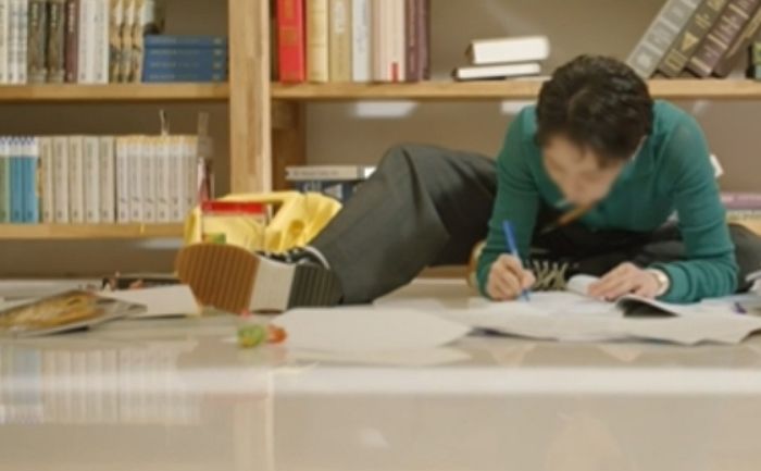 도서관서 빌린 수업 참고도서에 ‘거짓 요약’ 적어 시험 앞둔 학우들 농락한 ‘스포 빌런’