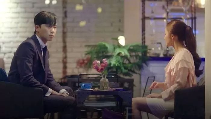 인스타에서 남자 사진만 보면 소개해달라 들이대는 ‘33살 모쏠’ 여자 동창