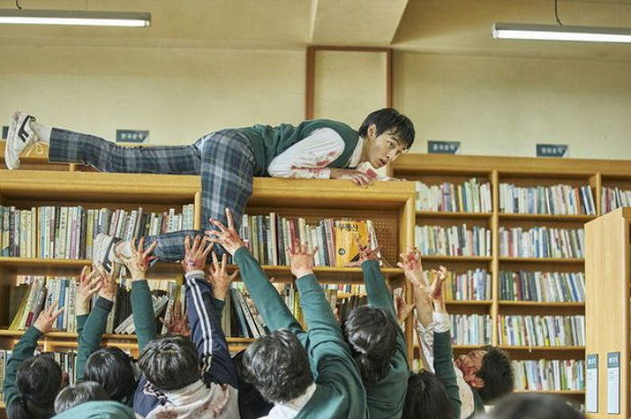 넷플릭스 ‘지금 우리 학교는’ 정주행한 외국인이 남긴 머릿속을 떠나지 않는 후기