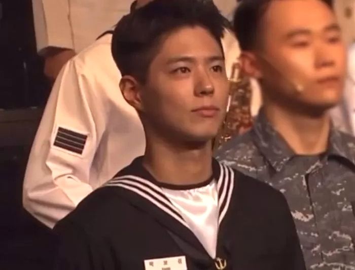 오는 3월 전역 앞두고 군대서 ‘이발사 자격증’ 딴 ‘병장’ 박보검