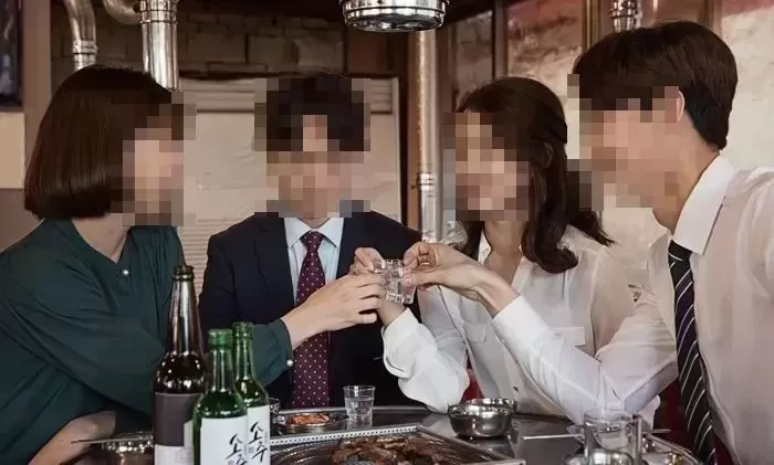술 취한 남직원 호텔 체크인 해주고 귀가한 여직원이 다음날 들은 황당한 말