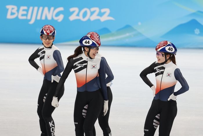 쇼트트랙 여자 3000m 계주 ‘은메달’ 획득