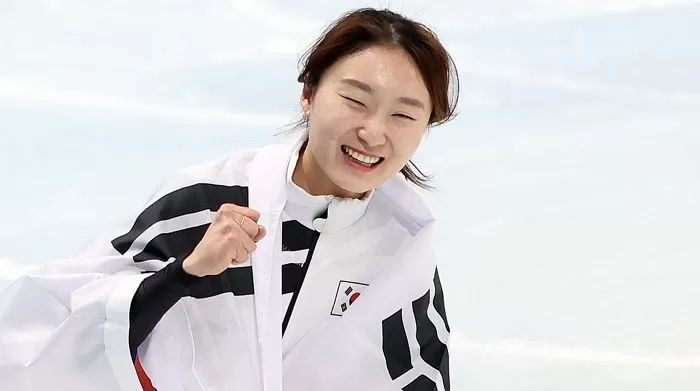 여자 1500m 경기 끝난 후 2위·3위 해외 선수들이 말하는 ‘금메달’ 최민정의 스피드 (영상)