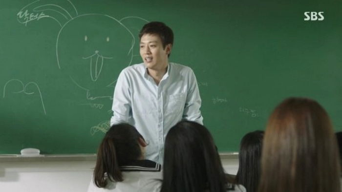 10년 전 초6 제자들과 “22년 2월 22일에 만나자” 약속한 선생님이 학교서 본 풍경